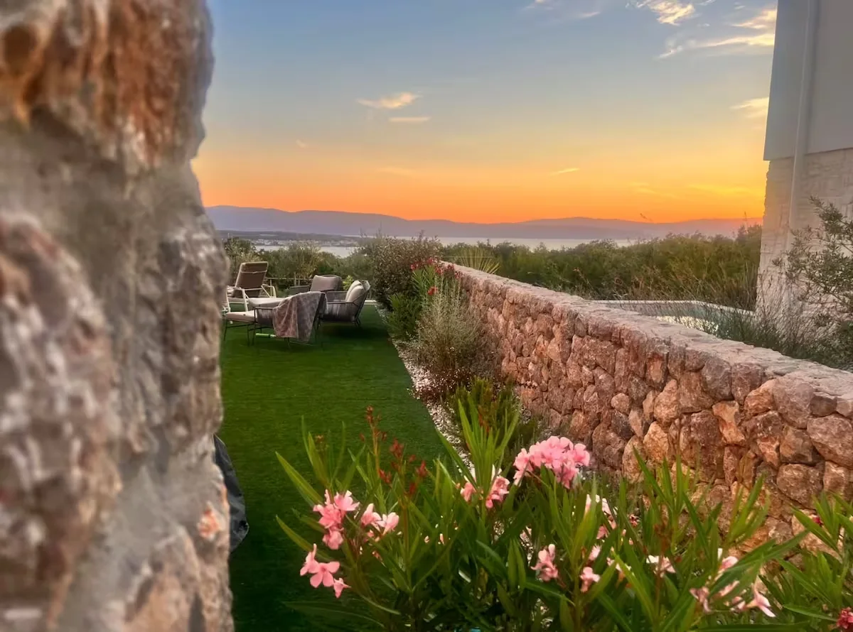 Sonnenuntergang an der Villa Sveti Mare