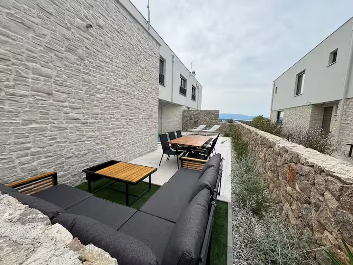 Außenlounge der Villa